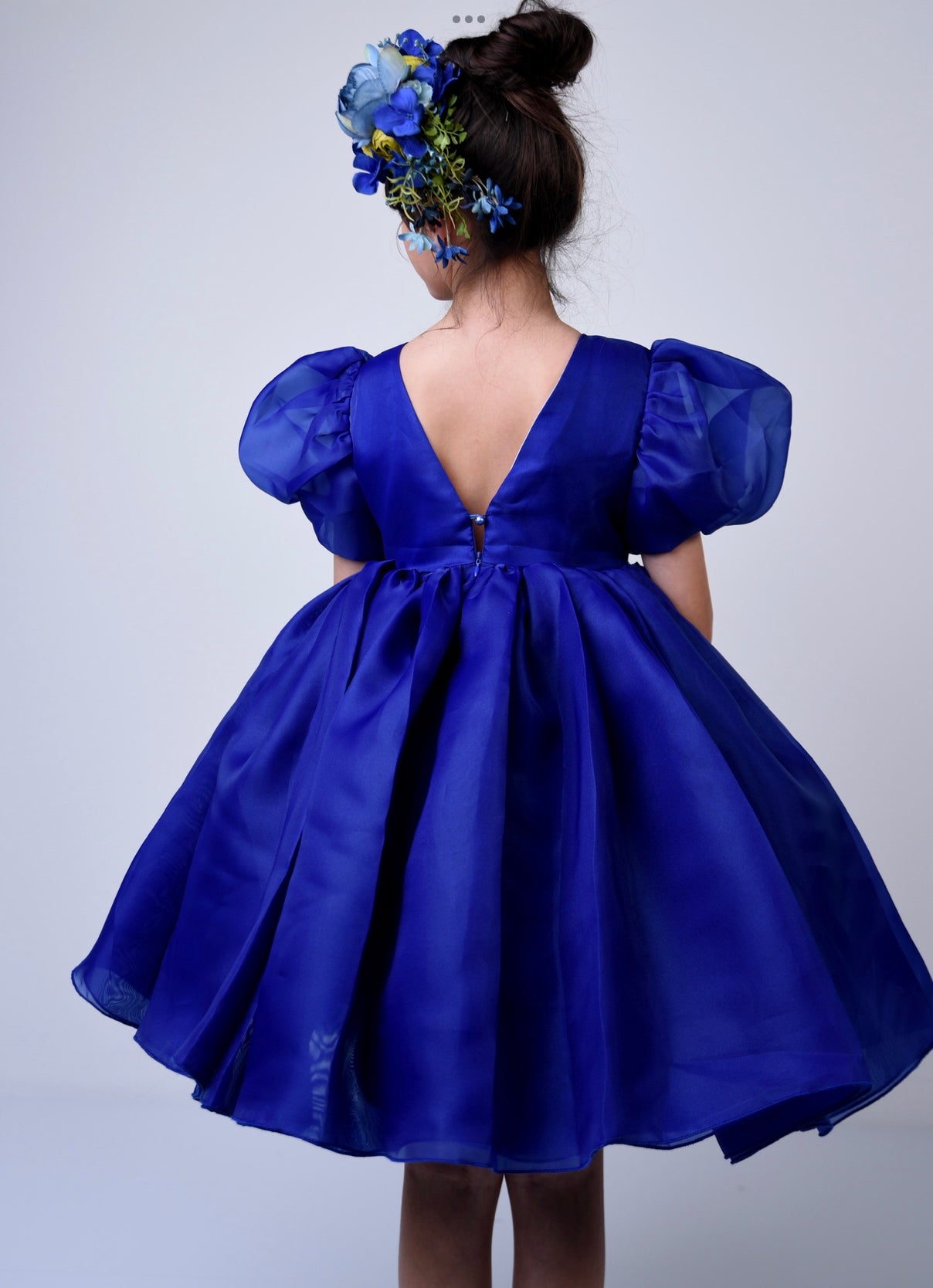 Sapphire blue tulle volume dress